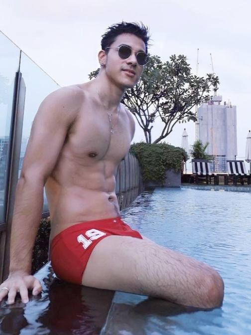 สะดุดแซ่บ