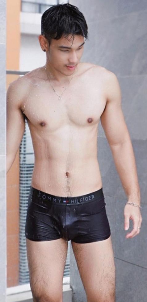 สะดุดแซ่บ