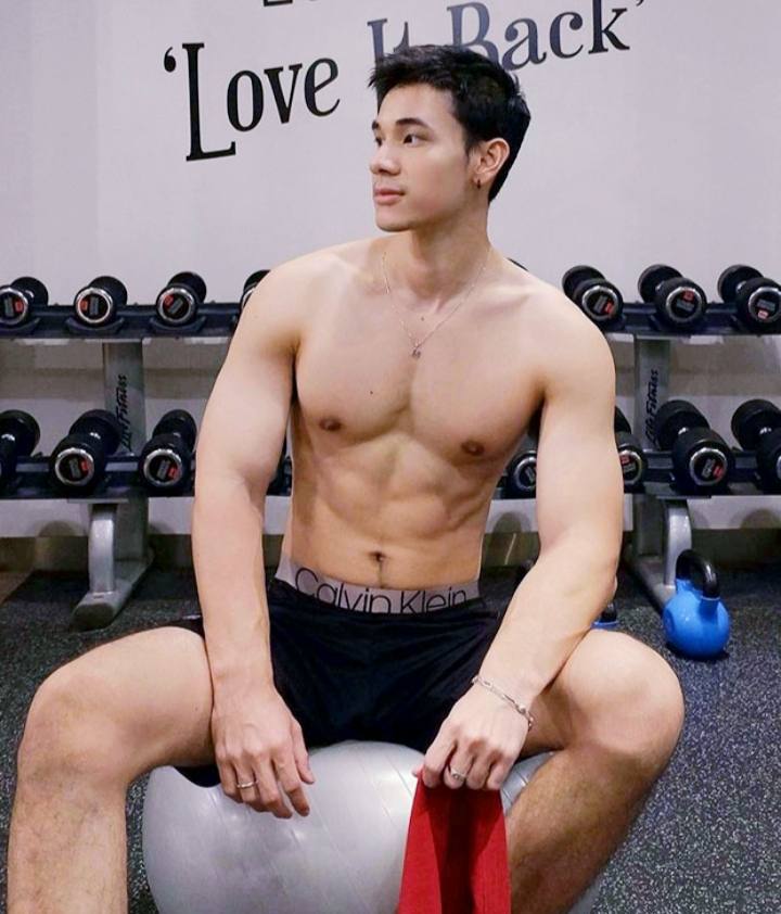 สะดุดแซ่บ