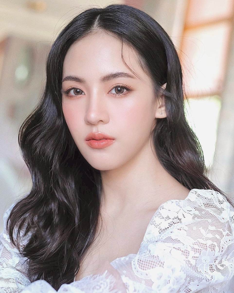 ติ๊ต๊ะ ชญานิศ เรื่อง แก่นแก้ว
