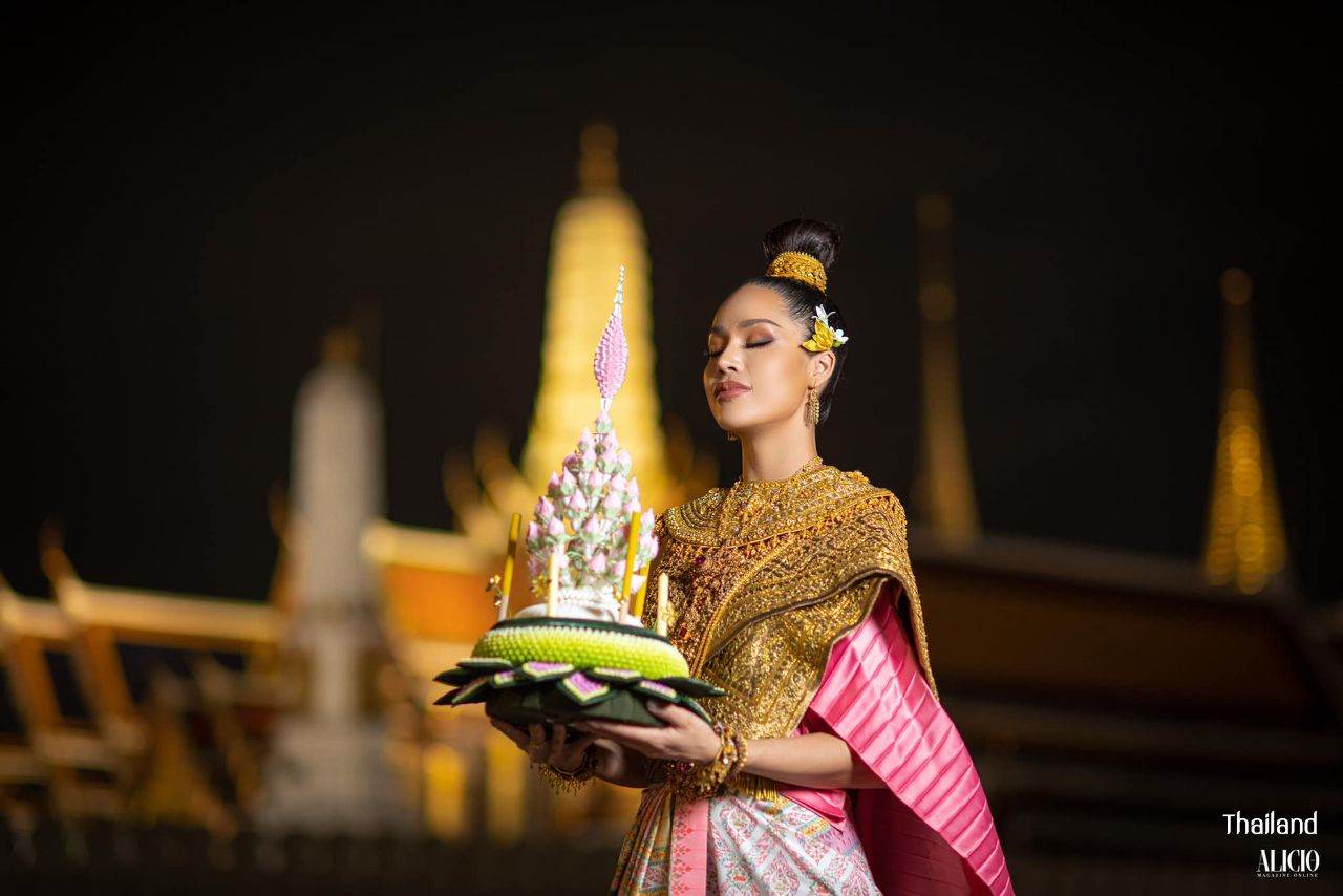 The splendor of Loy Krathong Festival | THAILAND 🇹🇭
