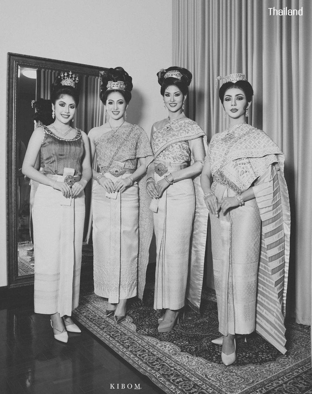 Thai National Costume and 70s Makeup & Hairstyle by Sakunjan | THAILAND 🇹🇭