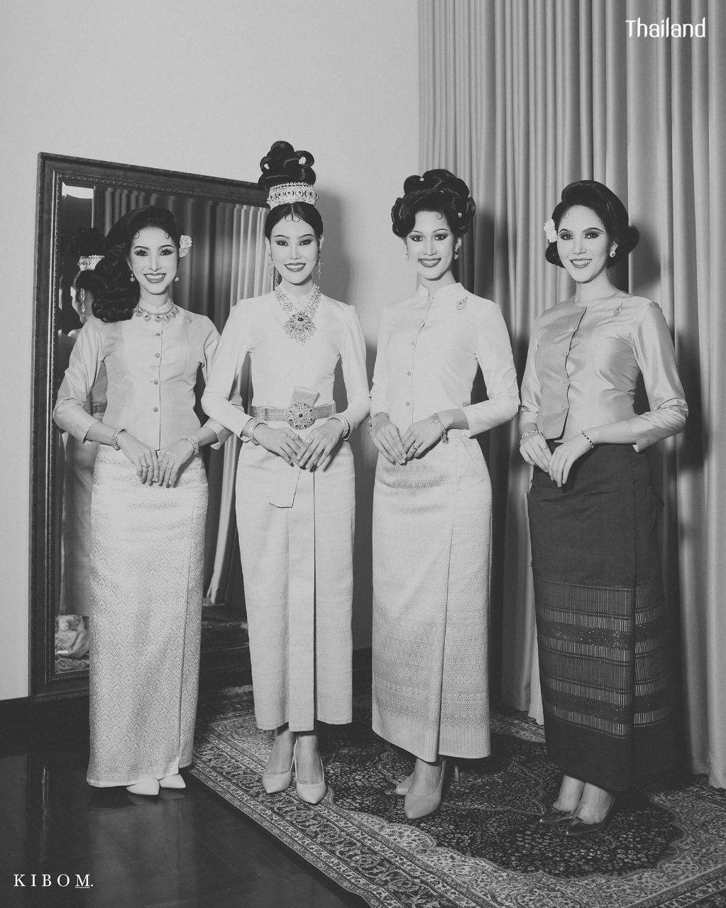 Thai National Costume and 70s Makeup & Hairstyle by Sakunjan | THAILAND 🇹🇭