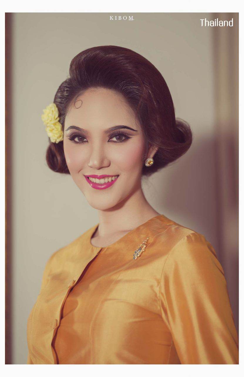 Thai National Costume and 70s Makeup & Hairstyle by Sakunjan | THAILAND 🇹🇭