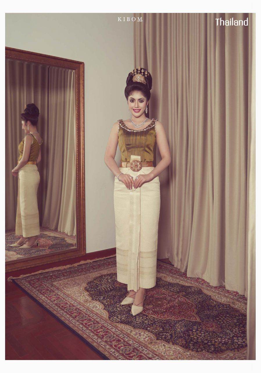 Thai National Costume and 70s Makeup & Hairstyle by Sakunjan | THAILAND 🇹🇭
