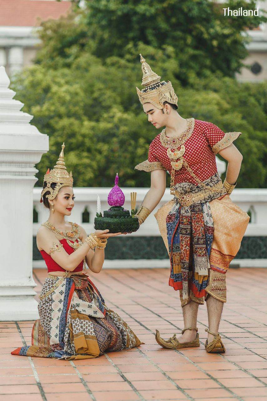 Loy Krathong Festival and The Beautiful of Sukhothai Costume | THAILAND 🇹🇭