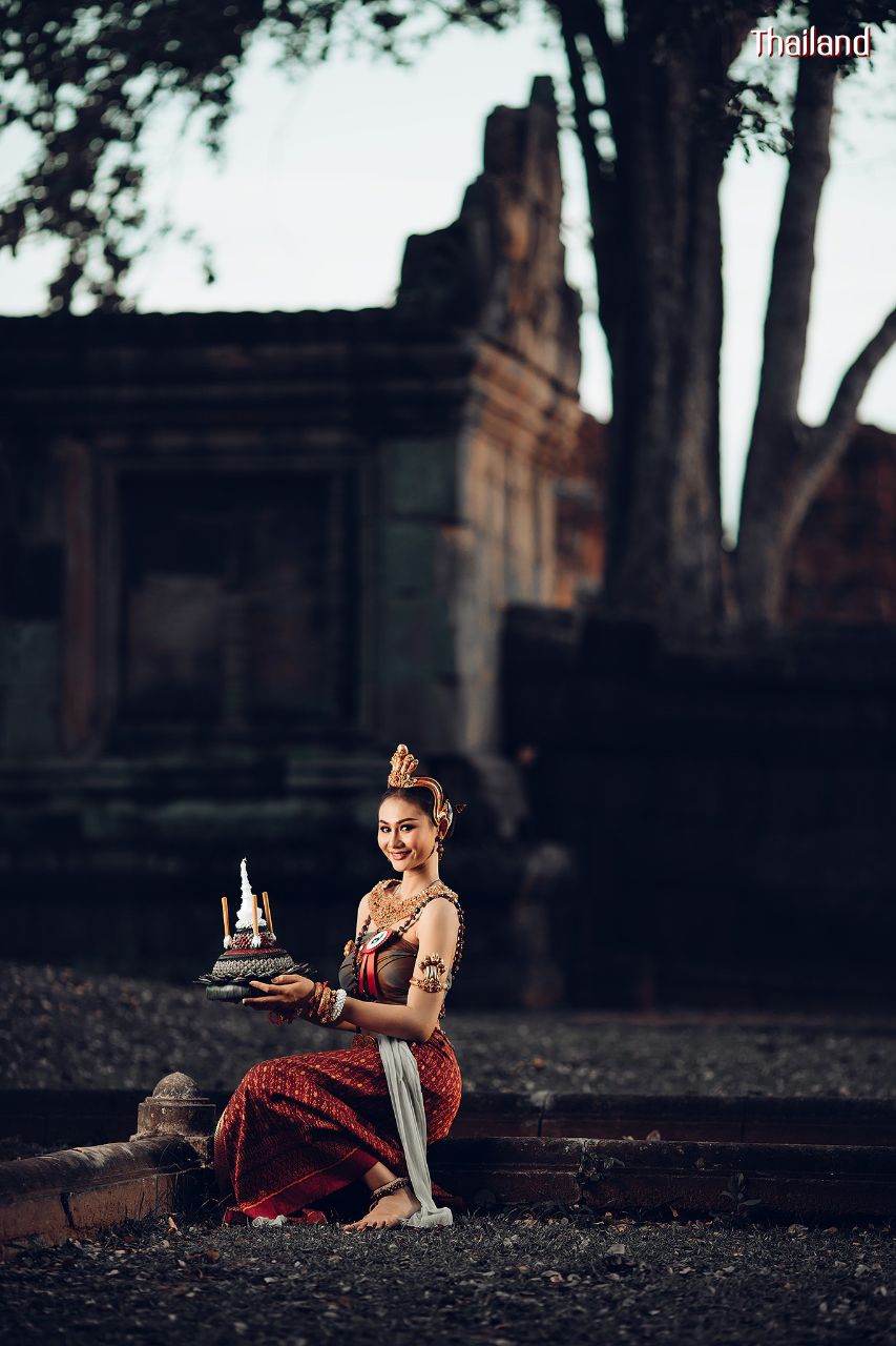 Loy Krathong Festival and The Beautiful of Nakee (Naga) Costume | THAILAND 🇹🇭