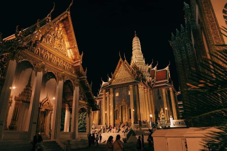 Cr. FB Wat About Siam