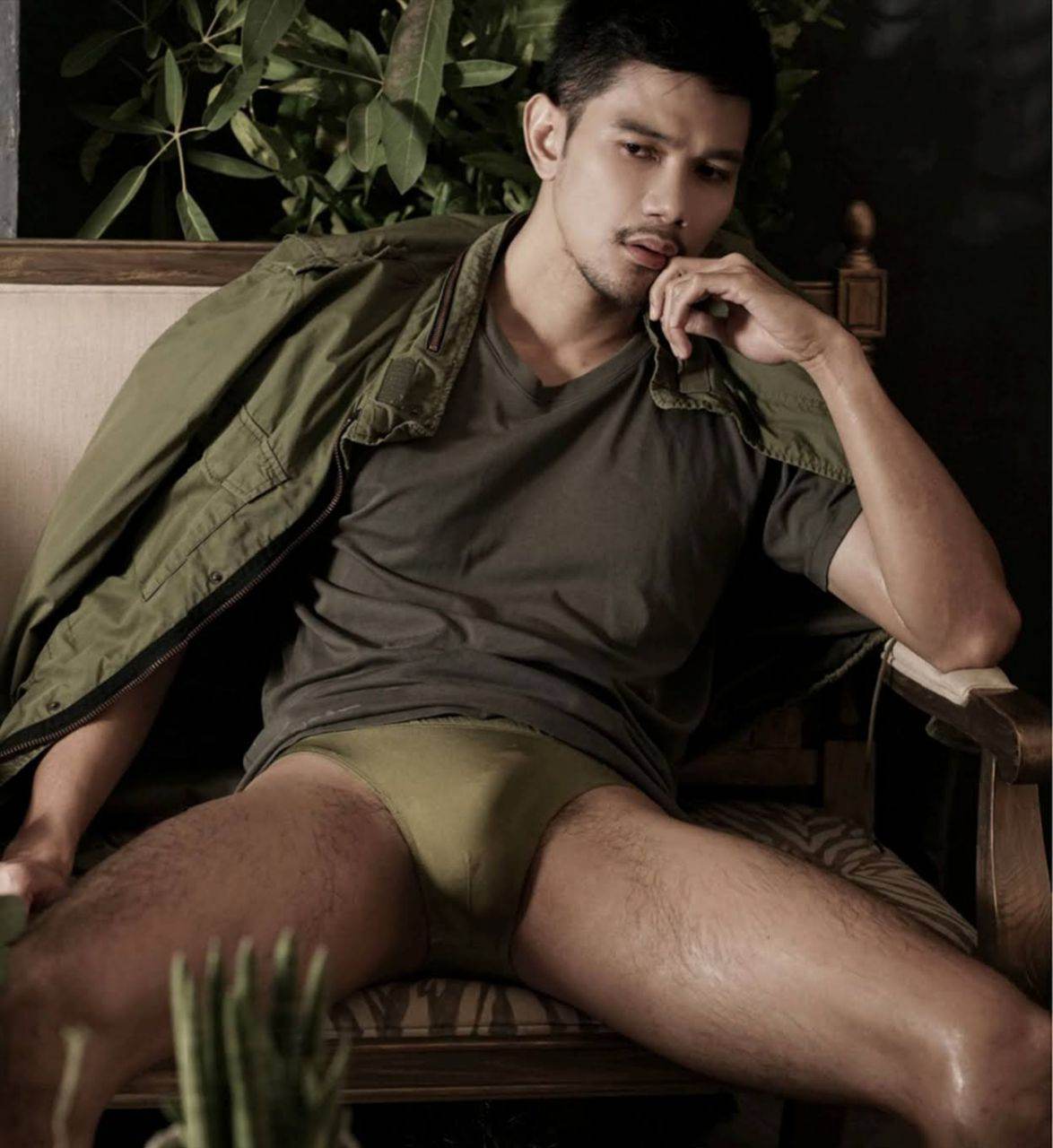 ผู้ชายยามดึกดื่น