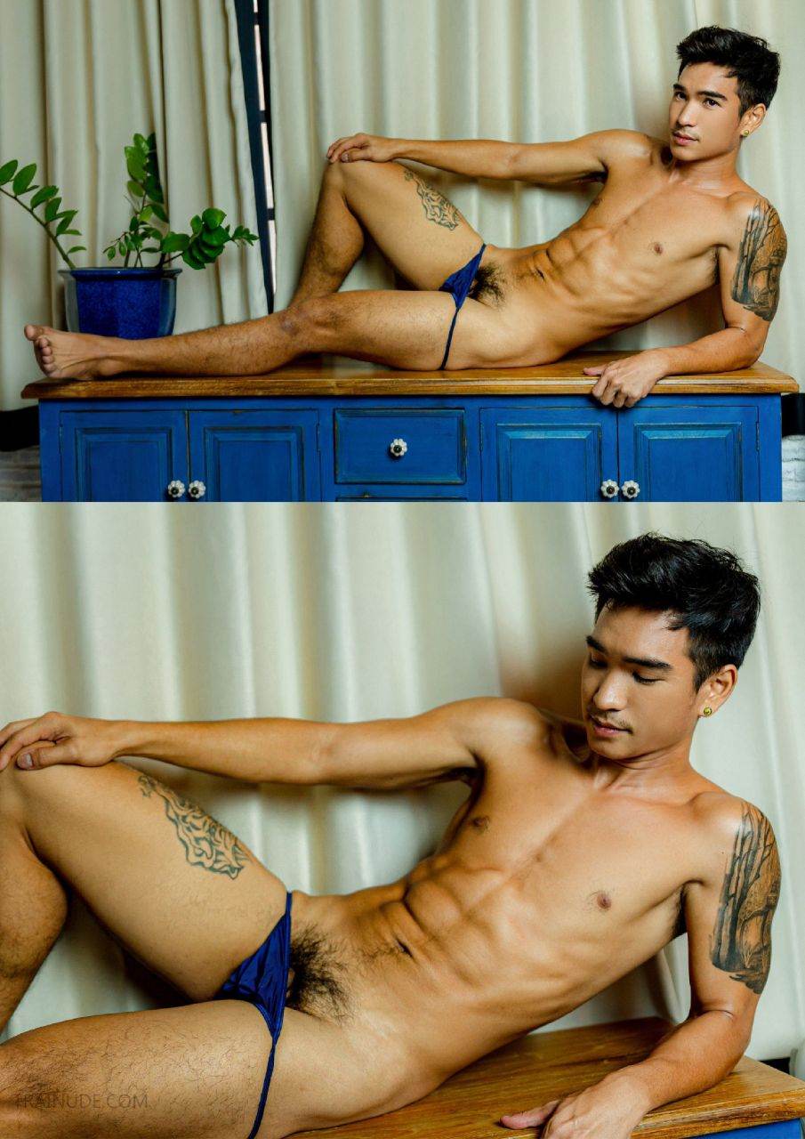หนุ่มหล่อขึ้นปก 1048.2