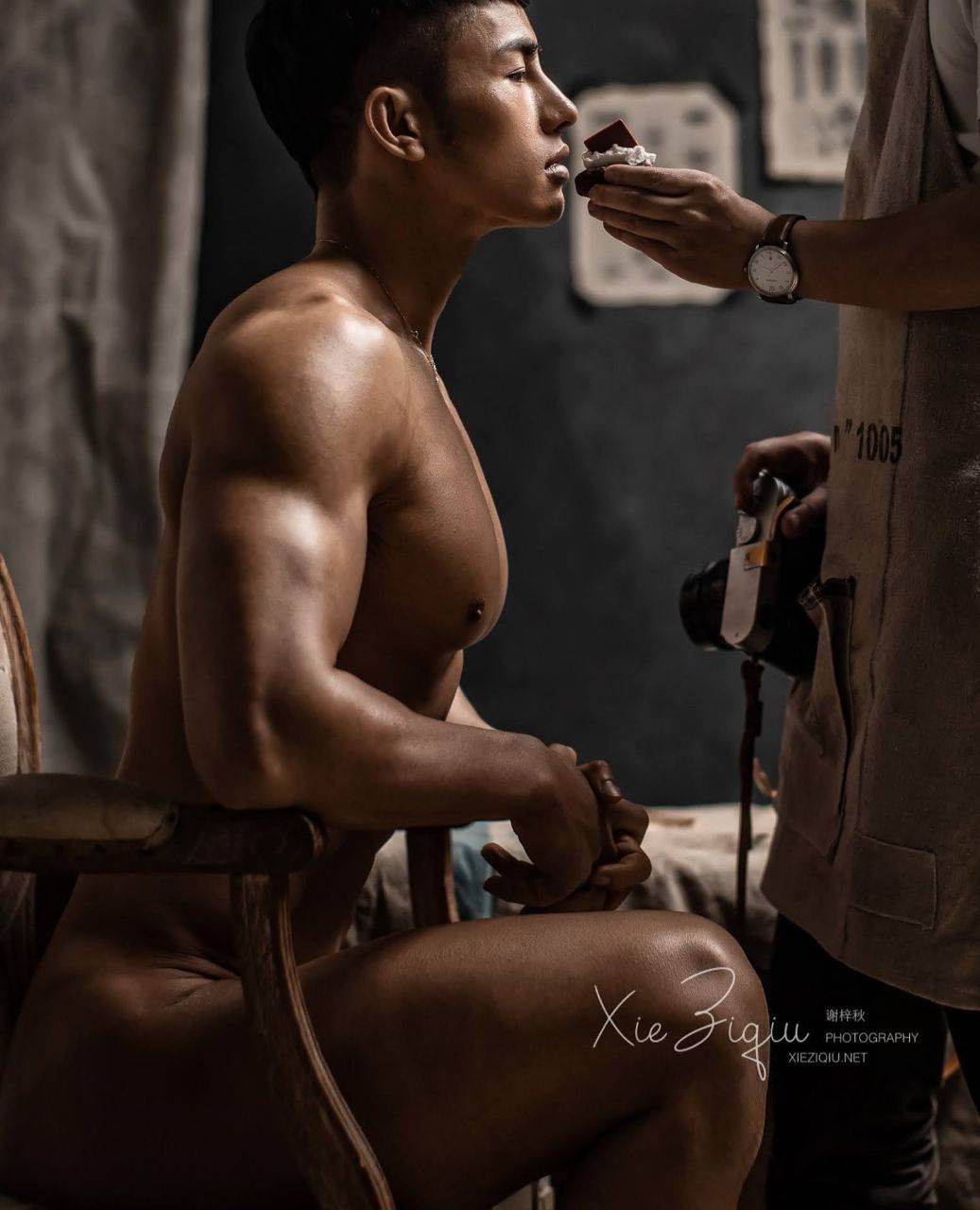 หนุ่มหล่อขึ้นปก 1060.2