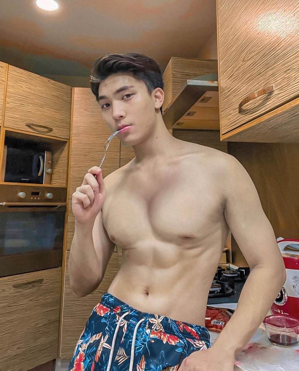 ต่อหน้ารุก.ลับหลังรับ