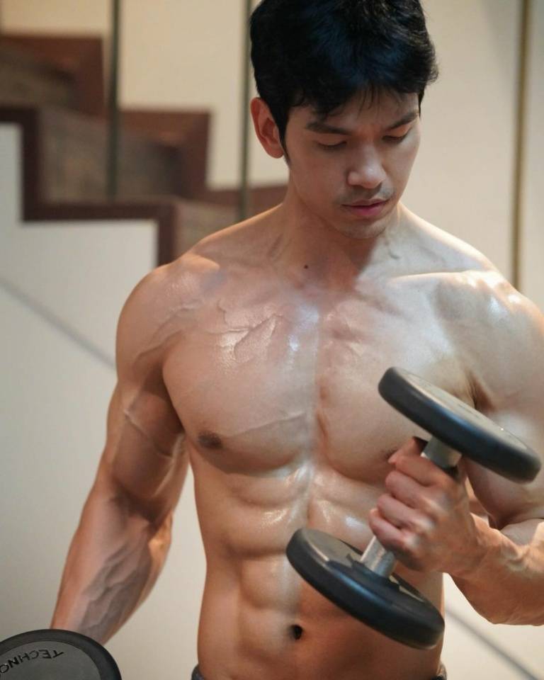 ดอกเดียวคงไม่พอจะจัดให้ทั้งช่อทั้งสวน
