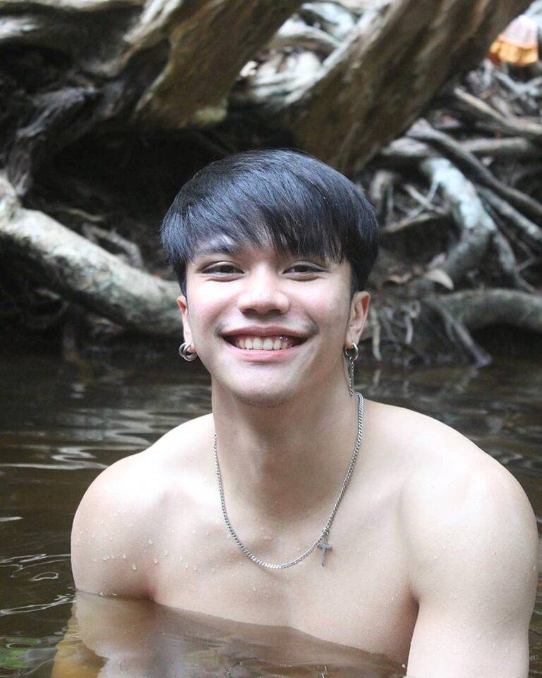 ไหลเยิ้มเรย...
