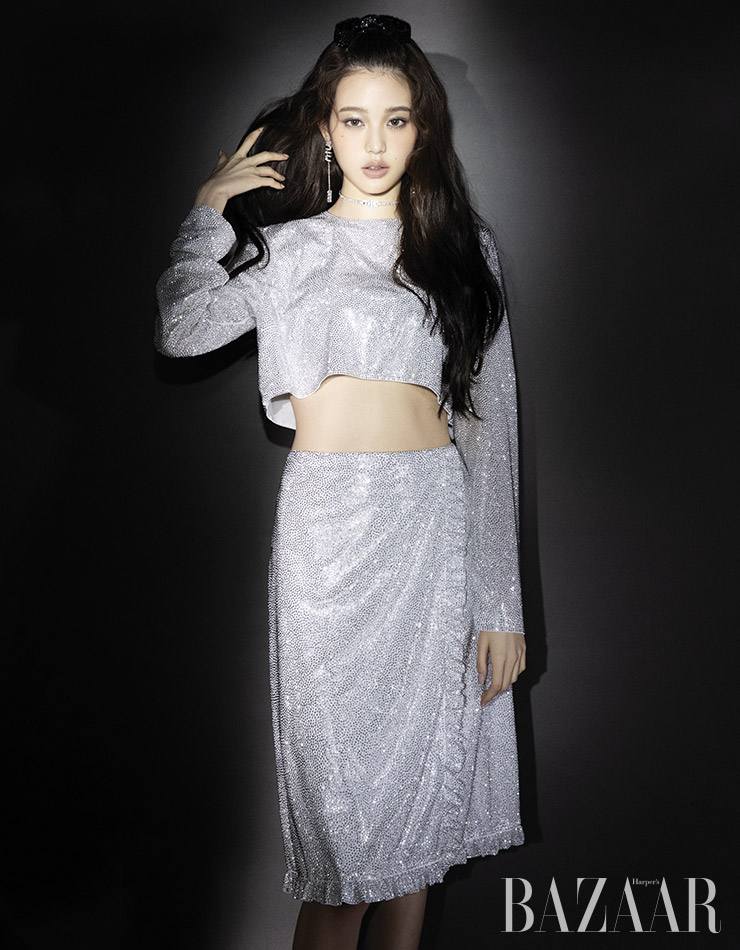 Jang Wonyoung @ Harper&rsquo;s Bazaar Korea December 2021