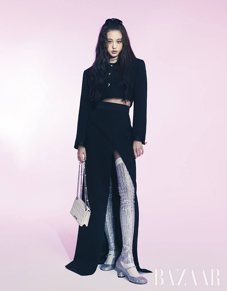 Jang Wonyoung @ Harper&rsquo;s Bazaar Korea December 2021