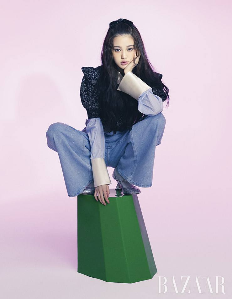 Jang Wonyoung @ Harper&rsquo;s Bazaar Korea December 2021