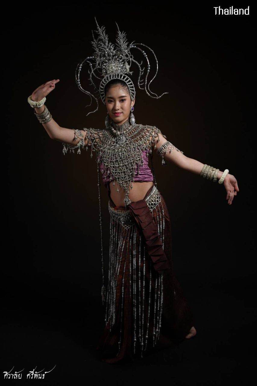 Thai Apsara: Apsorn of Mahidra pura | THAILAND 🇹🇭