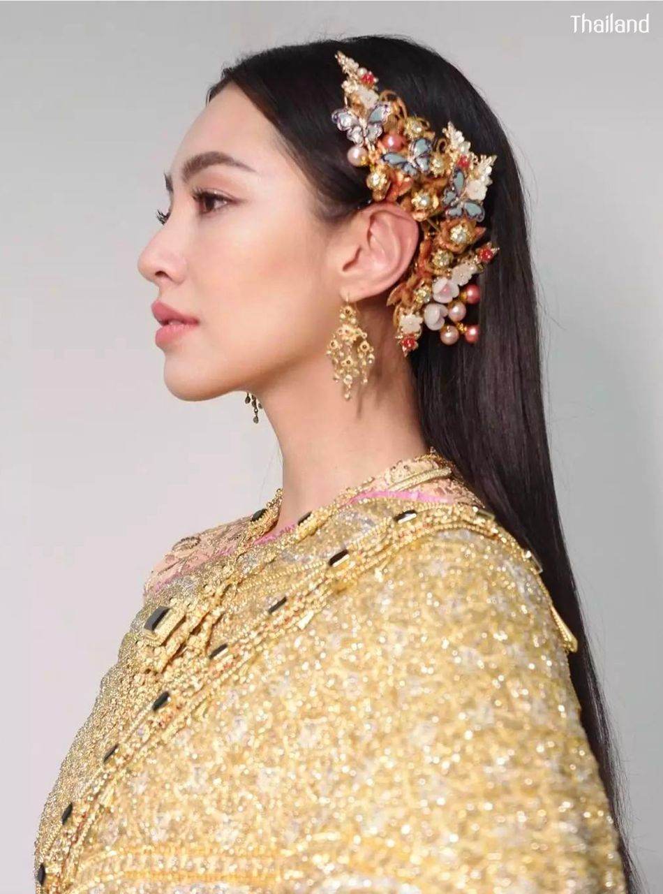 BELLA RANEE & GORGEOUS THAINESS COSTUME | THAILAND 🇹🇭