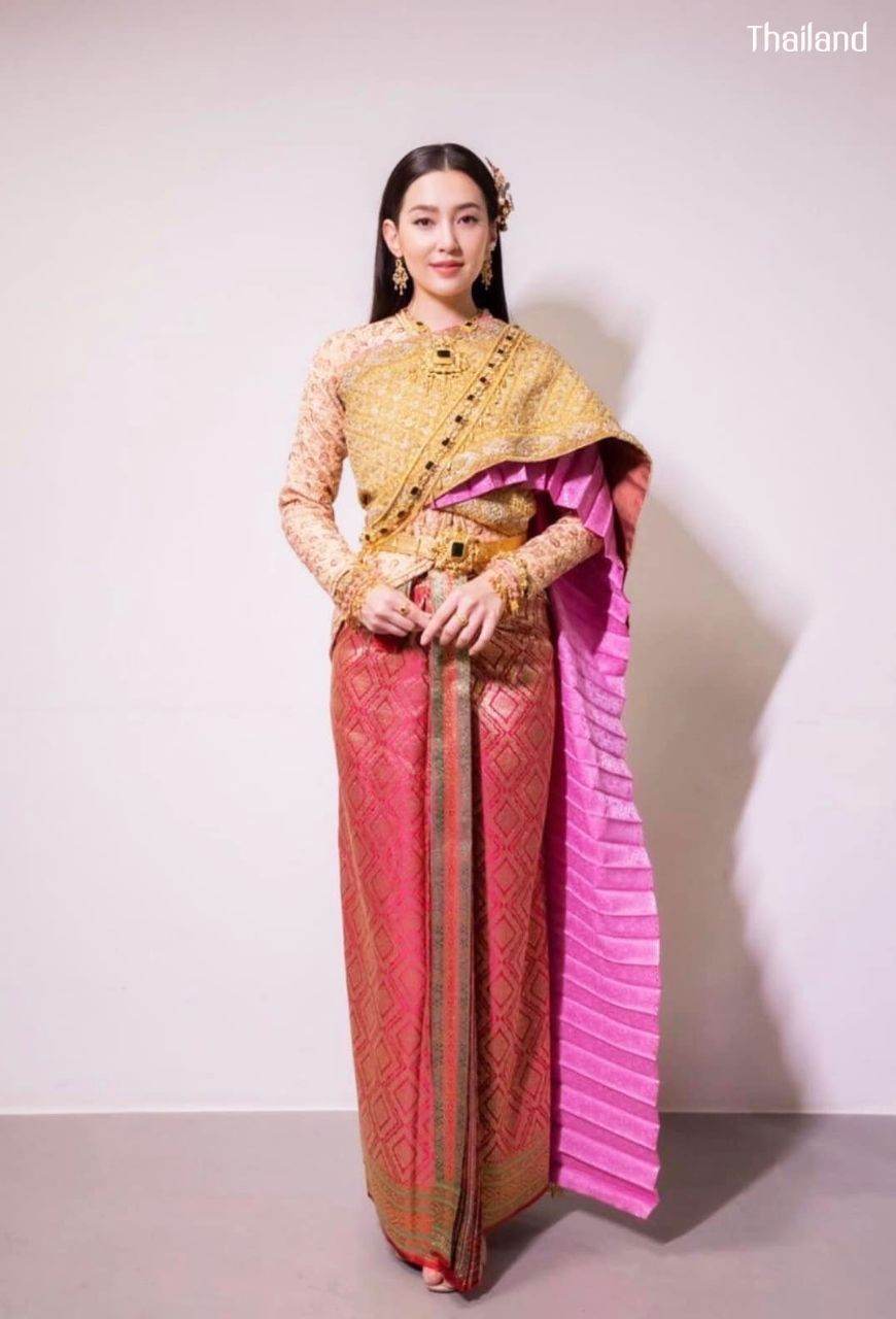 BELLA RANEE & GORGEOUS THAINESS COSTUME | THAILAND 🇹🇭