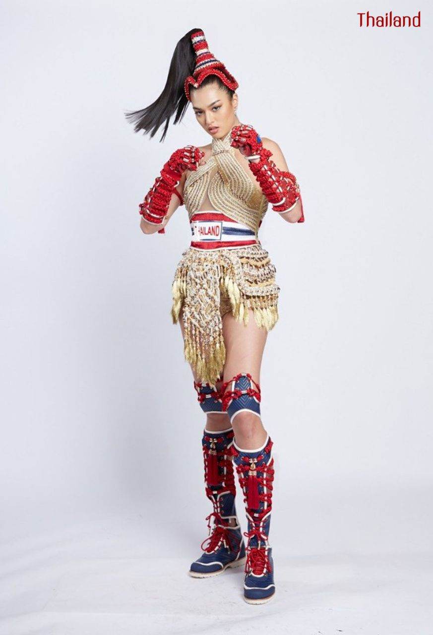 𝐓𝐇𝐀𝐈 𝐍𝐀𝐓𝐈𝐎𝐍𝐀𝐋 𝐂𝐎𝐒𝐓𝐔𝐌𝐄 "นางคาด" (Woman of steel) by Anchilee Scott-Kemmis | THAILAND 🇹🇭