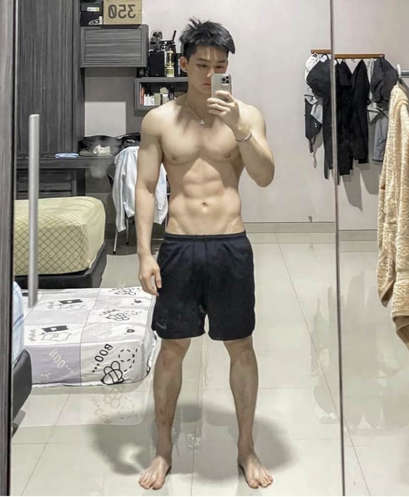 ถอดโชว์เรือนร่าง 2732