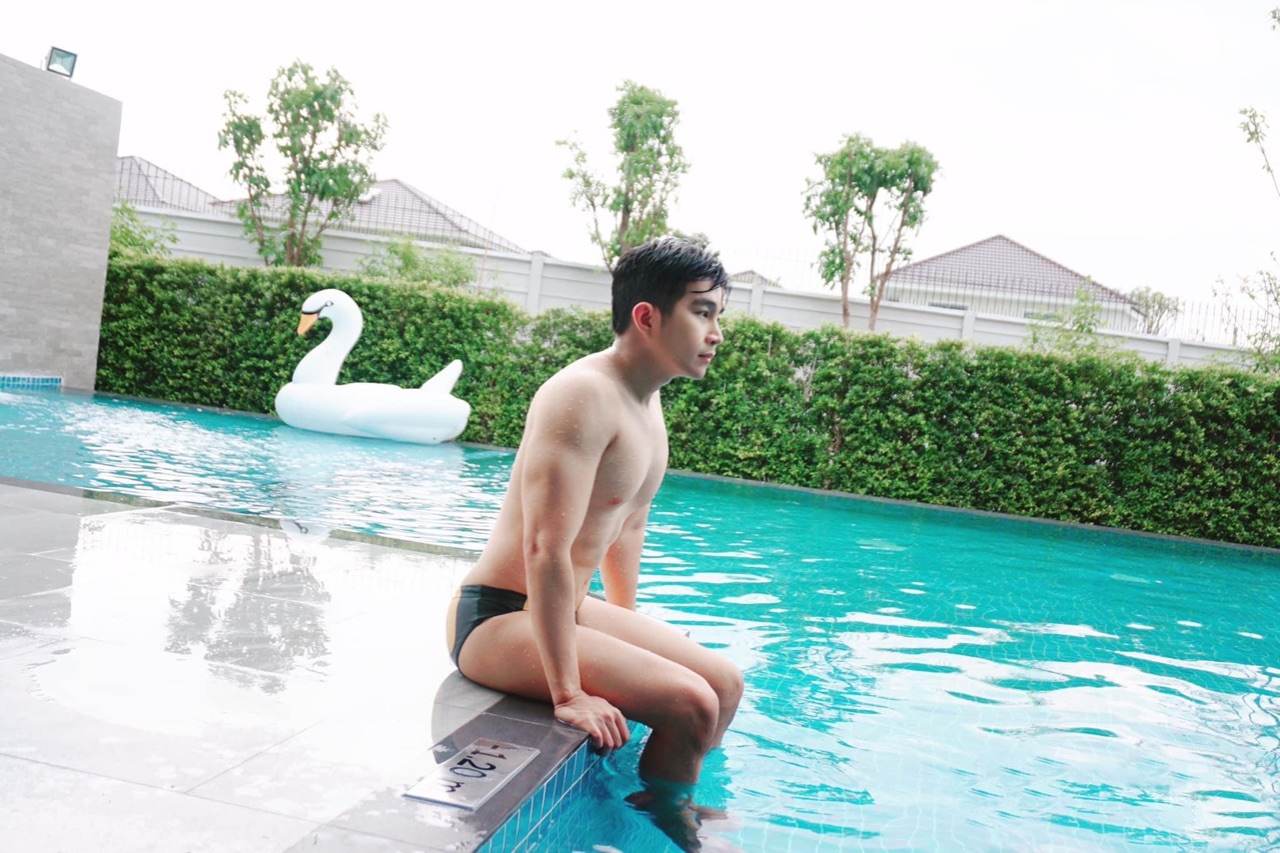 ถอดโชว์เรือนร่าง 2739