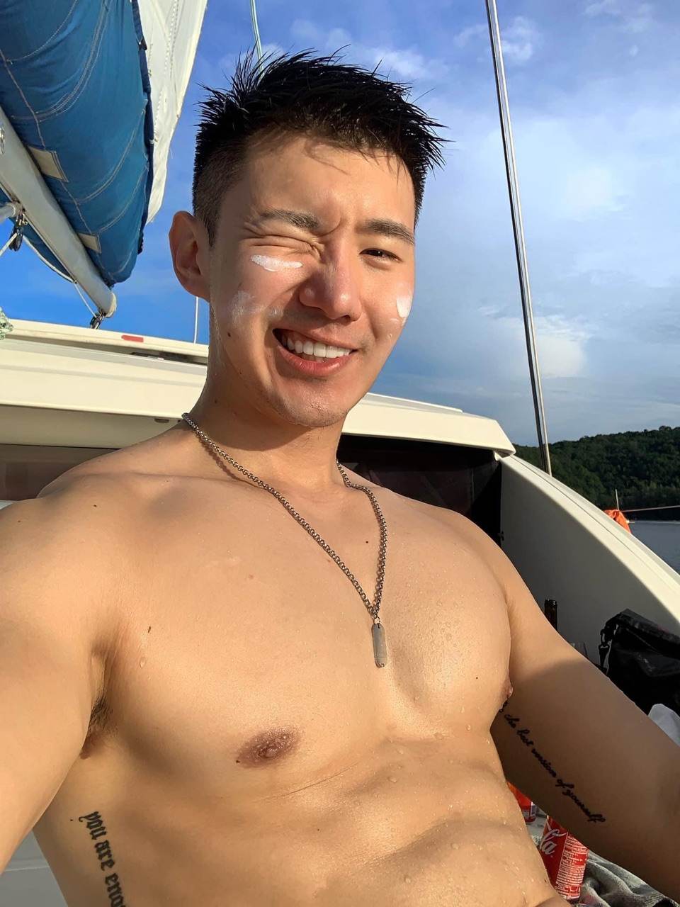 ถอดโชว์เรือนร่าง 2739