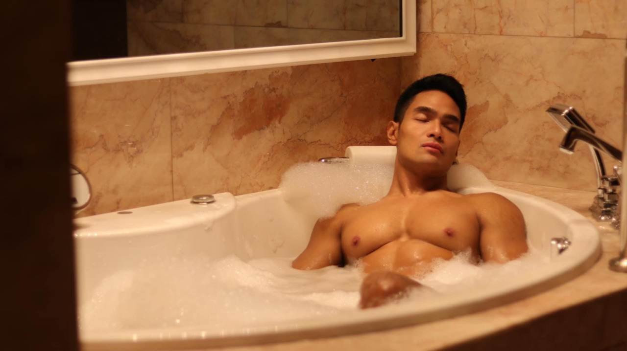 ถอดโชว์เรือนร่าง 2739