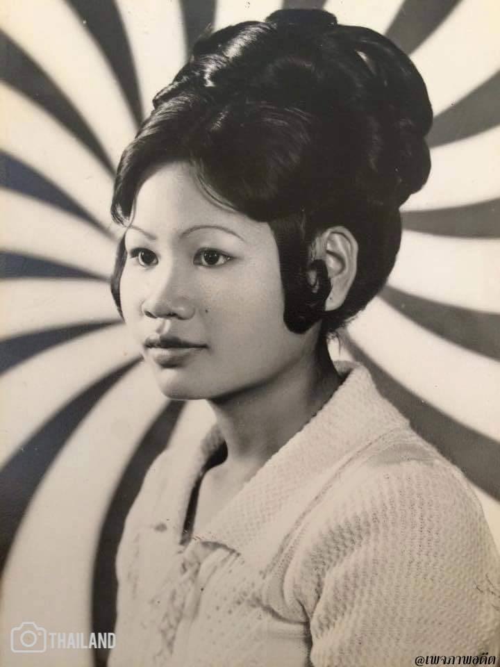 ðđðThailand : Hairstyles of yesteryear : āļāļĢāļāļāļĄāļŠāļĄāļąāļĒāļāļīāļĒāļĄ 1960'