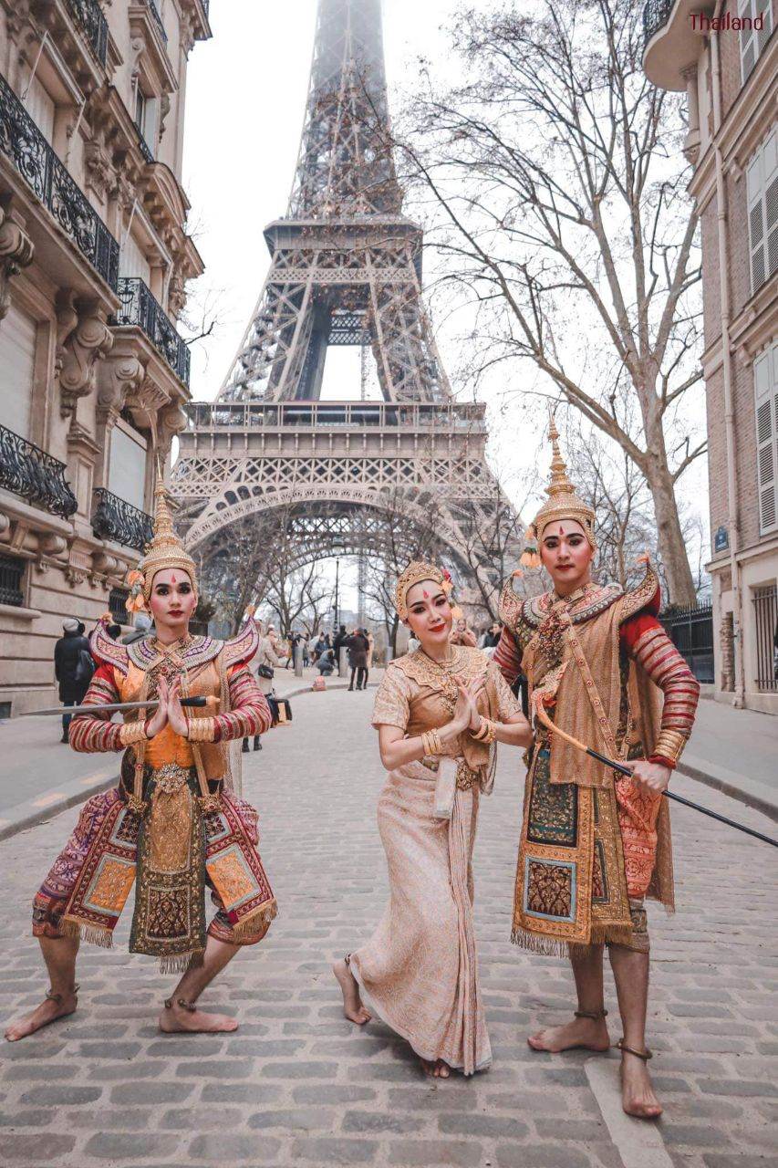 Thai Khon Dancers in Paris 🇫🇷 | THAILAND 🇹🇭