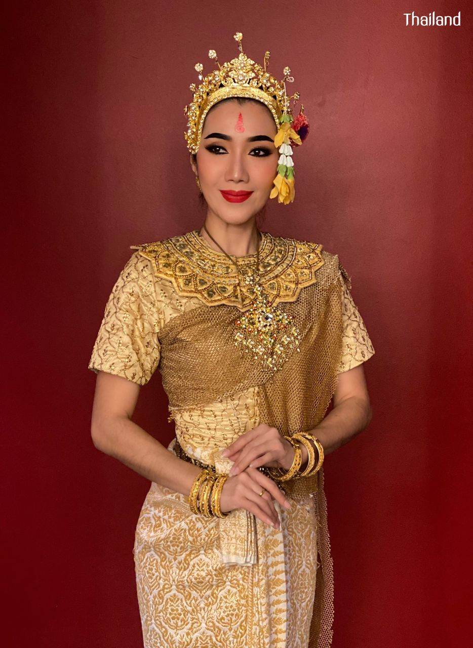 Thai Khon Dancers in Paris 🇫🇷 | THAILAND 🇹🇭