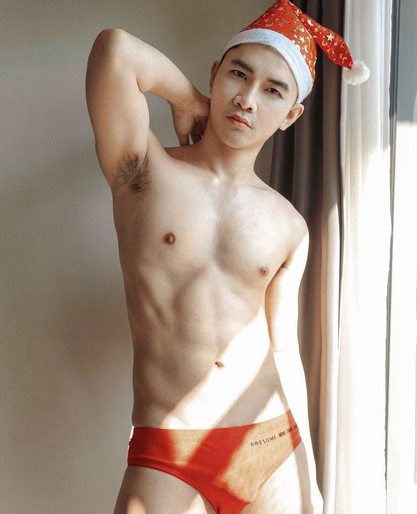 สุขสันต์วันคริสมาสต์ครับ