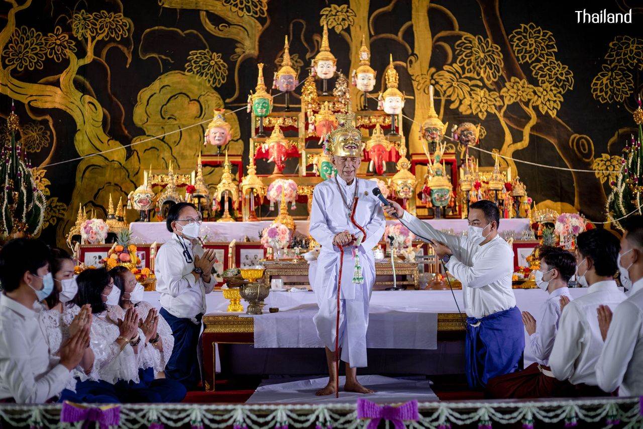 The Wai Kru Ceremony | THAILAND 🇹🇭