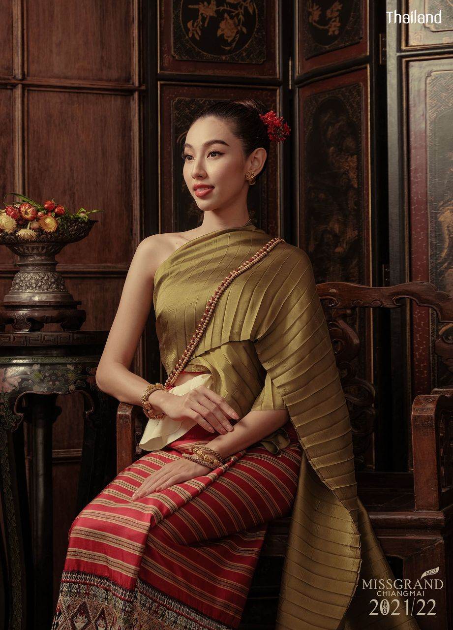 Lanna Traditional Dress by Miss Grand International 2021 | THAILAND 🇹🇭