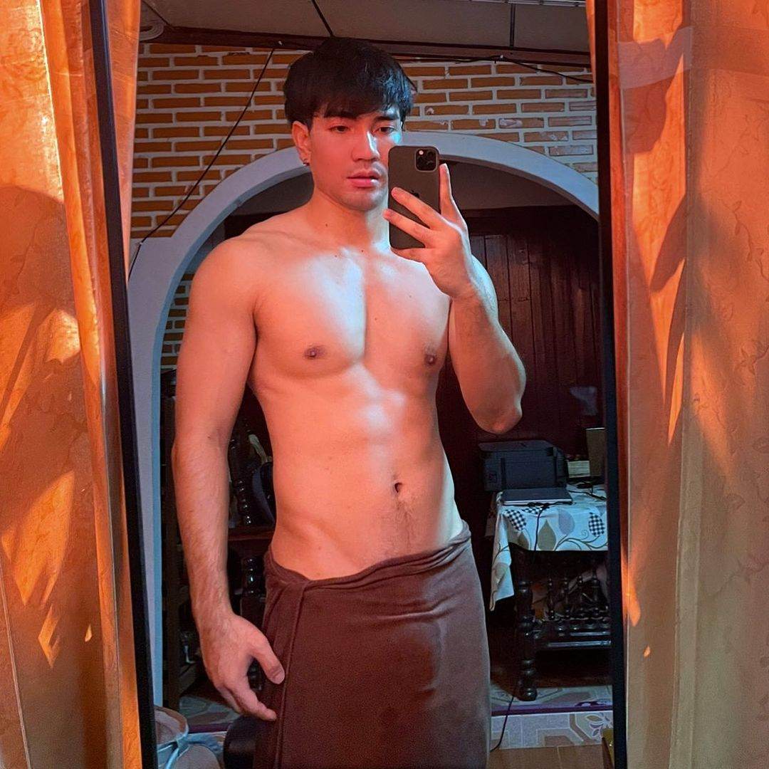 เป็นแค่เพื่อนพ้องแต่ท้องน้อยติดบั้นท้าย