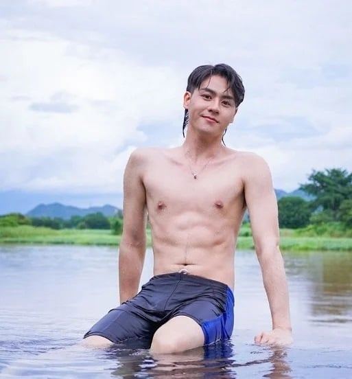 เป็นแค่เพื่อนพ้องแต่ท้องน้อยติดบั้นท้าย