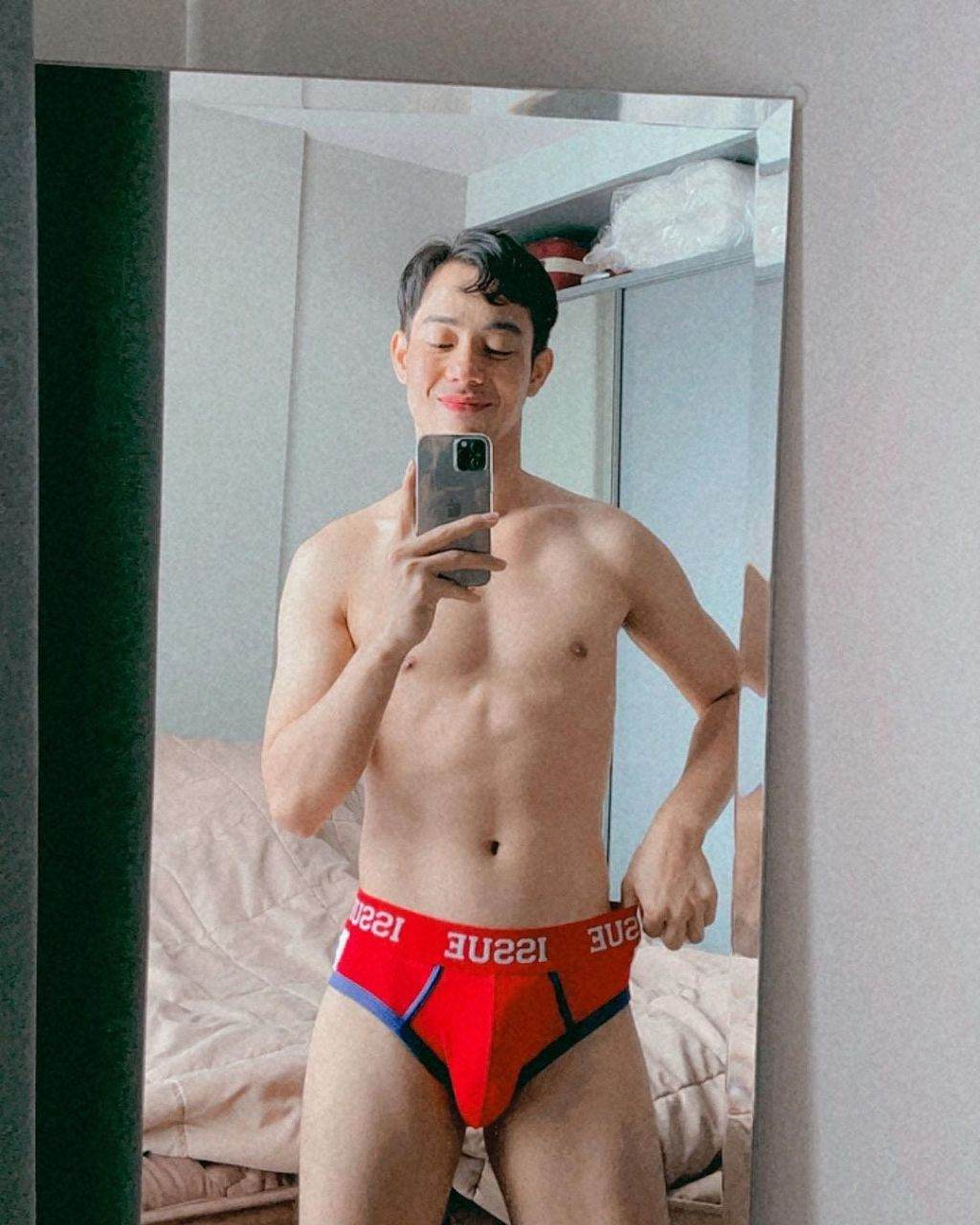 เป็นแค่เพื่อนพ้องแต่ท้องน้อยติดบั้นท้าย
