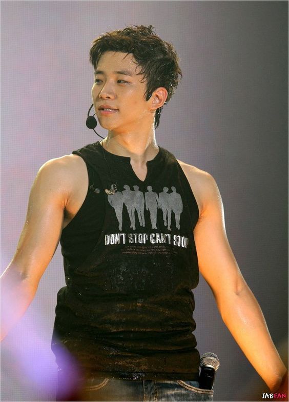 JUNHO 2pm หล่อ