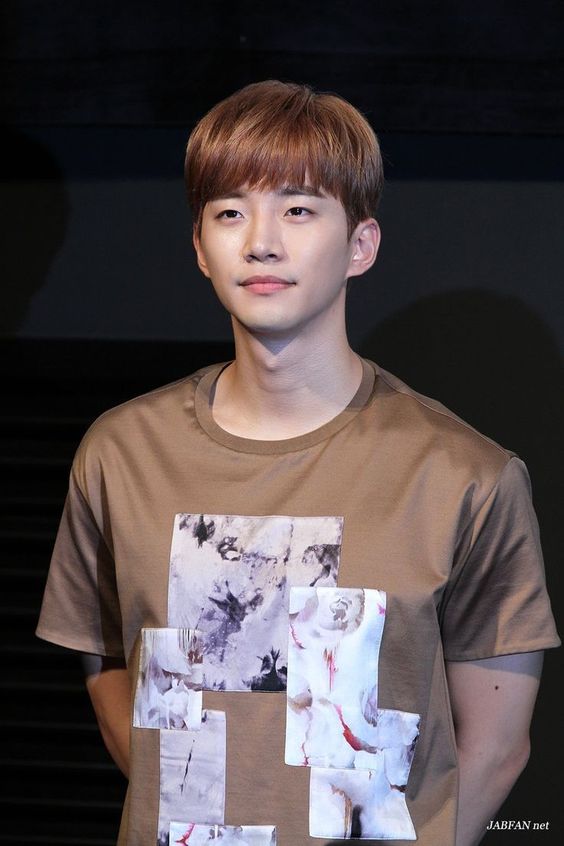 JUNHO 2pm หล่อ