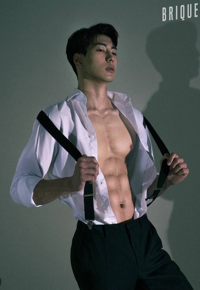ถอดโชว์เรือนร่าง 2741