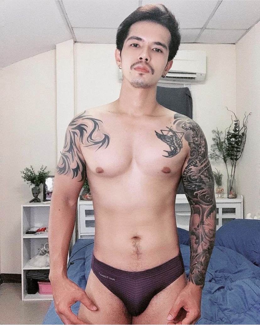 ถอดโชว์เรือนร่าง 2745