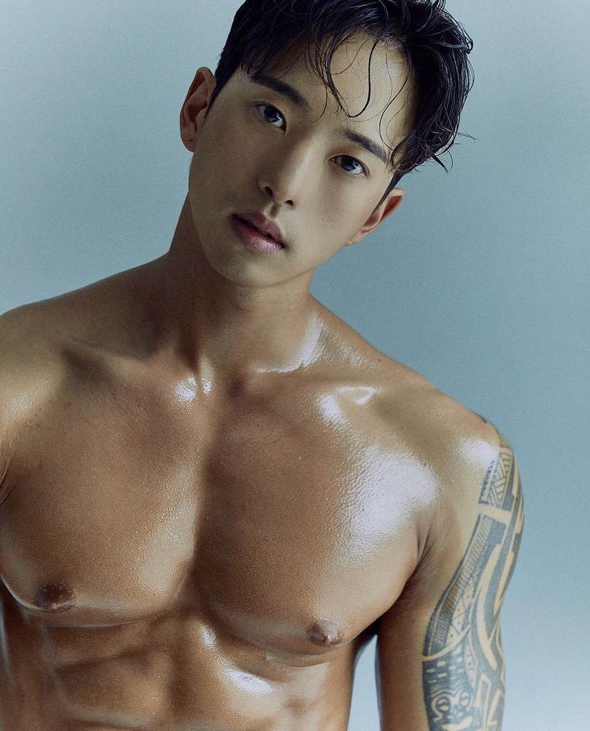 ถอดโชว์เรือนร่าง 2746