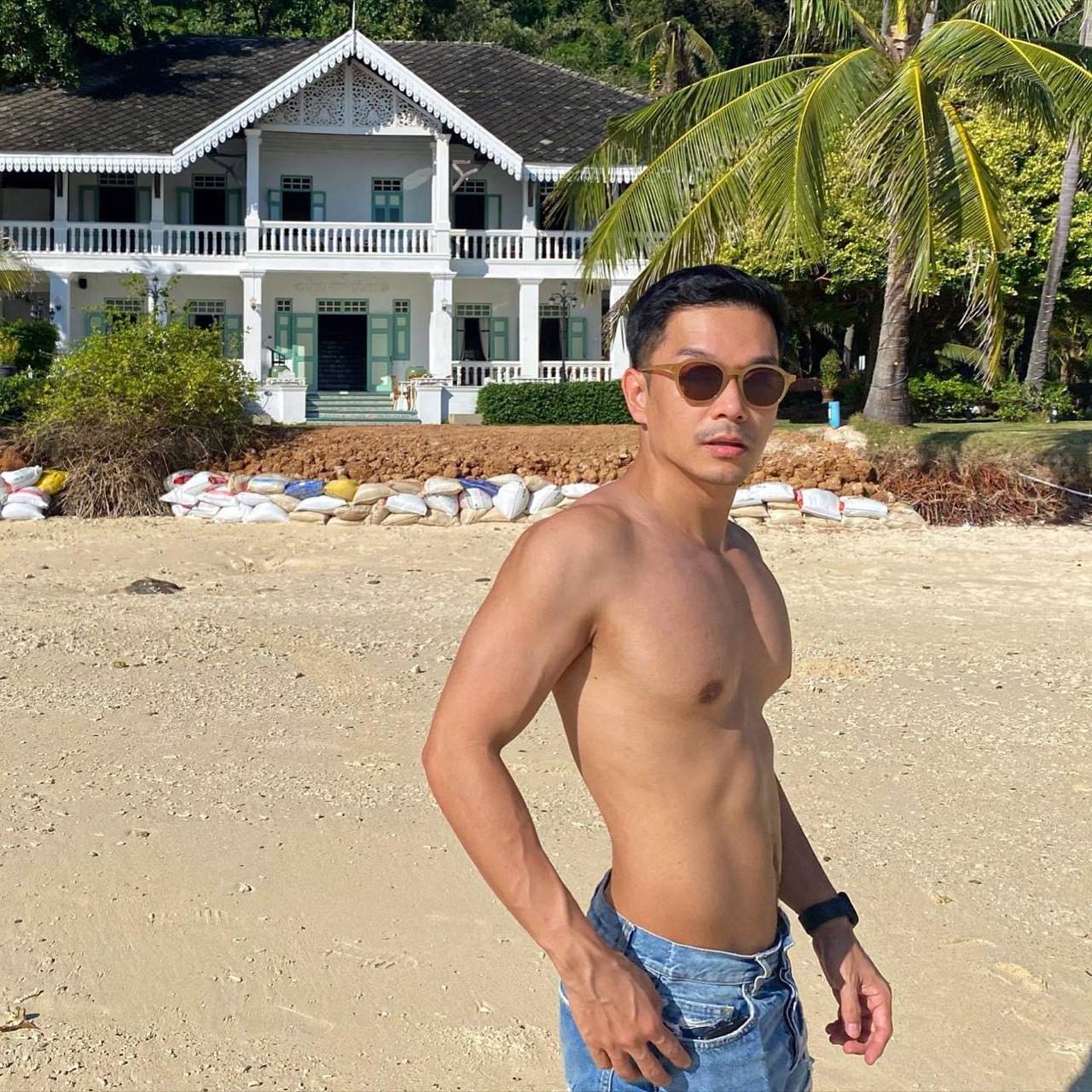 ถอดโชว์เรือนร่าง 2747