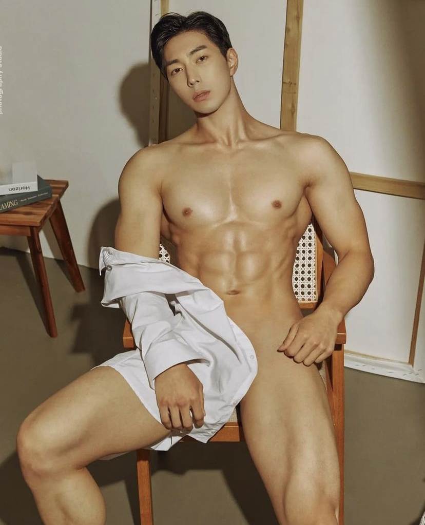 ถอดโชว์เรือนร่าง 2748