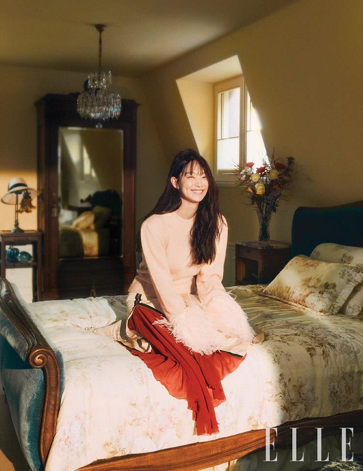 Shin Min Ah @ ELLE Korea January 2022