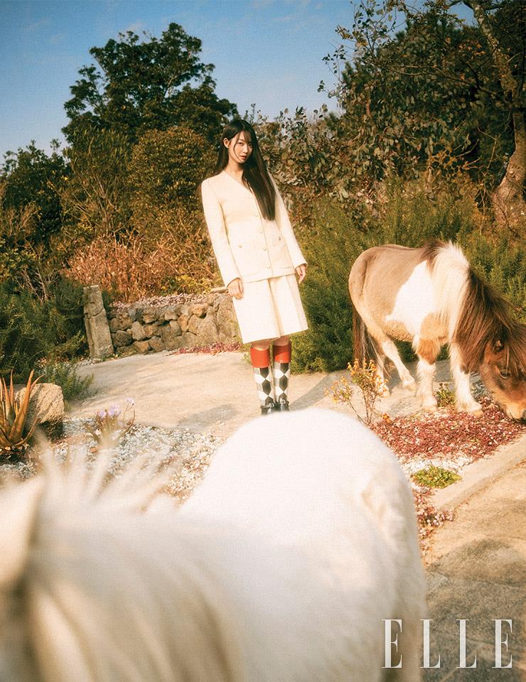 Shin Min Ah @ ELLE Korea January 2022