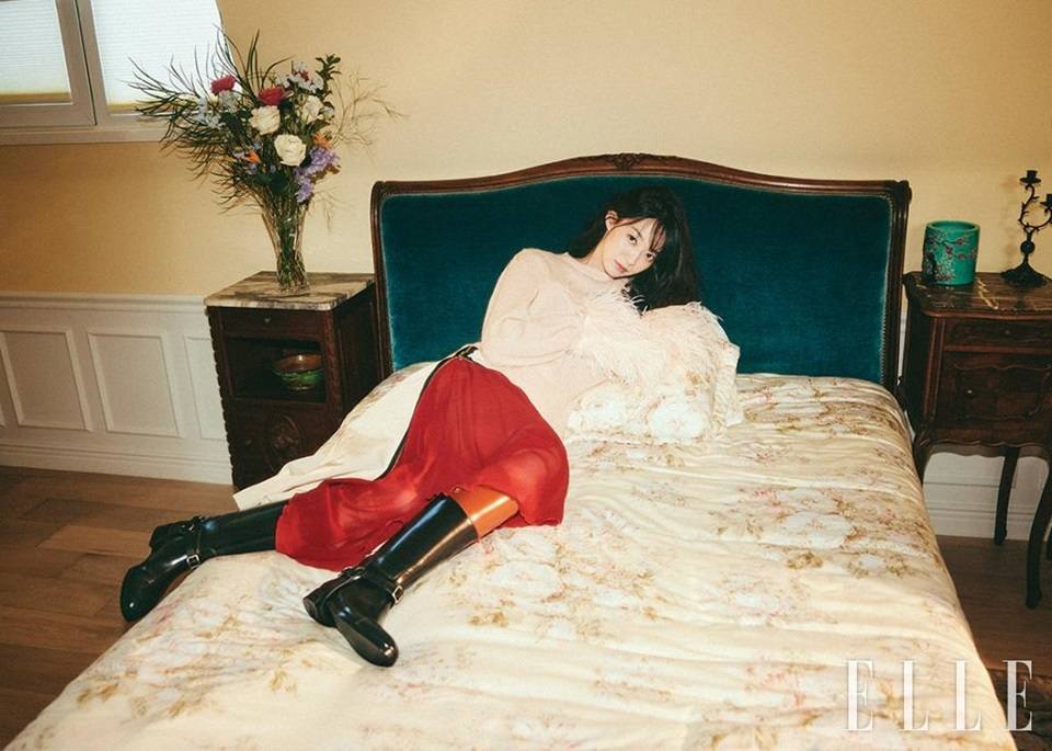 Shin Min Ah @ ELLE Korea January 2022