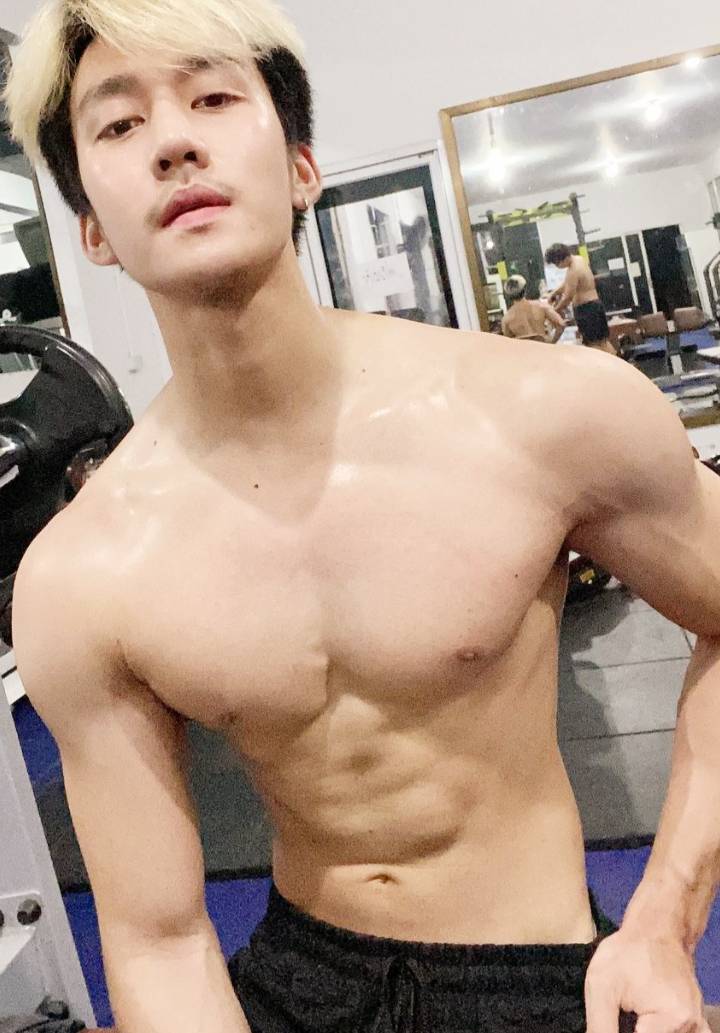 และแล้วไอ้โม่งใช้ปากก็เผยตัวจนได้