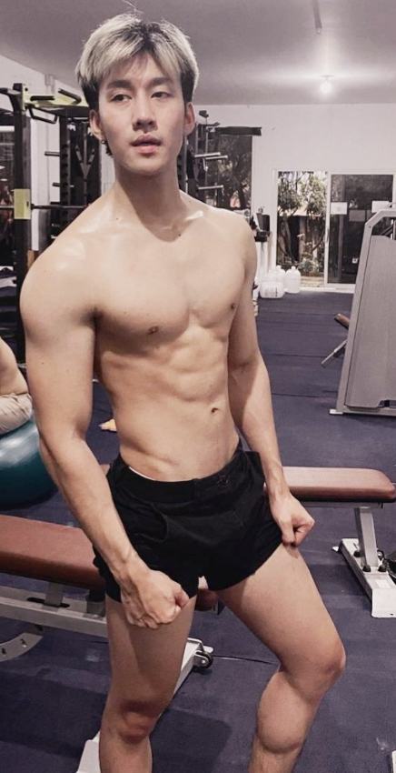 และแล้วไอ้โม่งใช้ปากก็เผยตัวจนได้